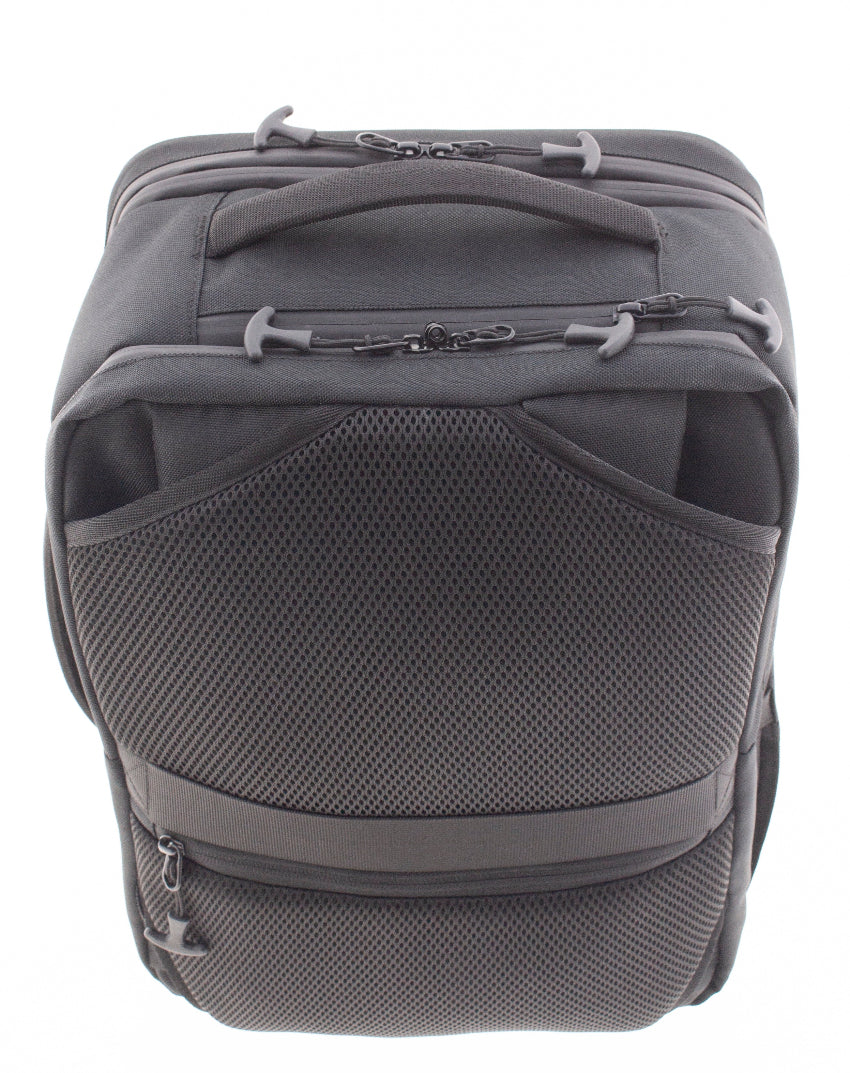 Mochila Extensible de viaje cabina Ryanair - Vueling - Vogart Defender (40 x 30 x 20/25 cm)
