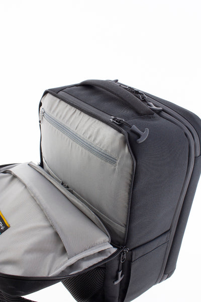 Mochila Extensible de viaje cabina Ryanair - Vueling - Vogart Defender (40 x 30 x 20/25 cm)
