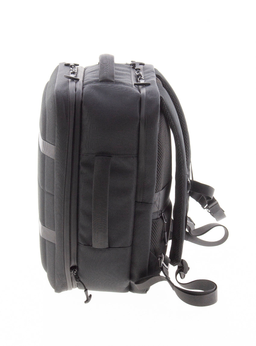 Mochila Extensible de viaje cabina Ryanair - Vueling - Vogart Defender (40 x 30 x 20/25 cm)