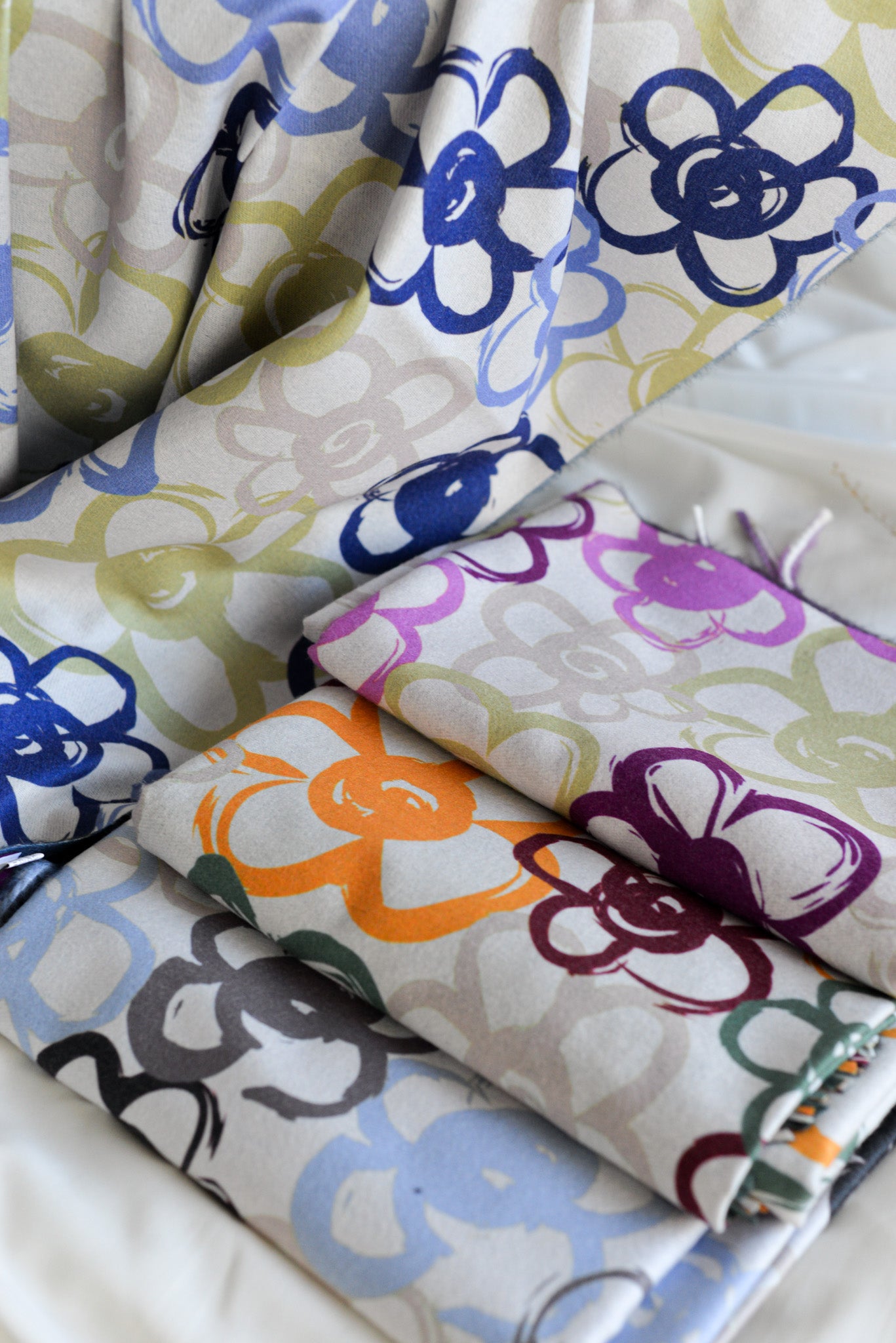 Pashmina Noco Flor Graffiti