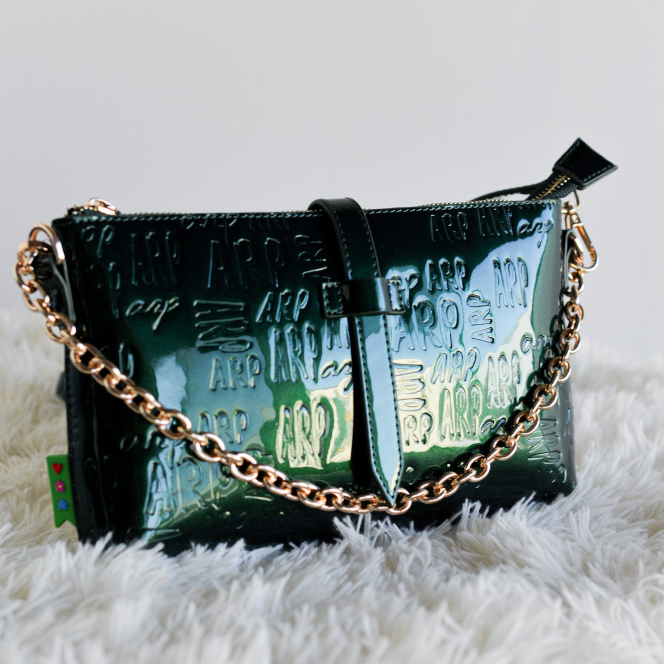 Bandolera plana charol logo AGATHA RUIZ DE LA PRADA Verde