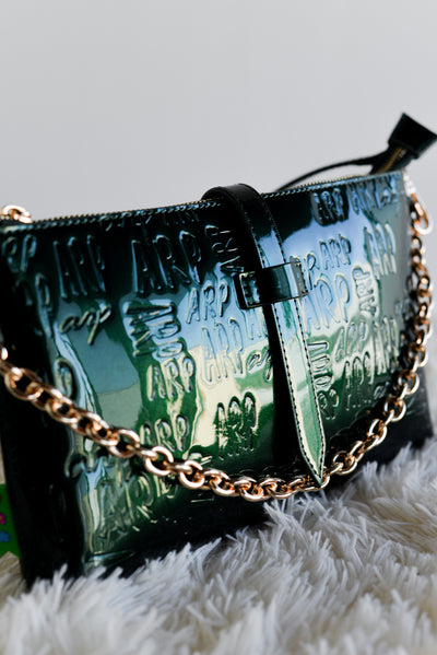 Bandolera plana charol logo AGATHA RUIZ DE LA PRADA Verde