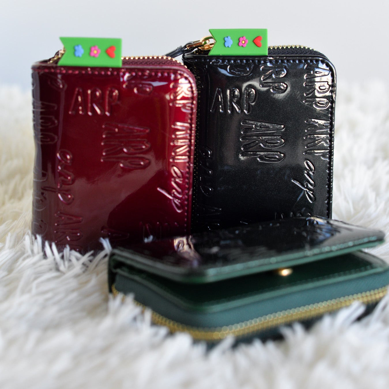 Monedero charol logo Agatha Ruiz de la Prada