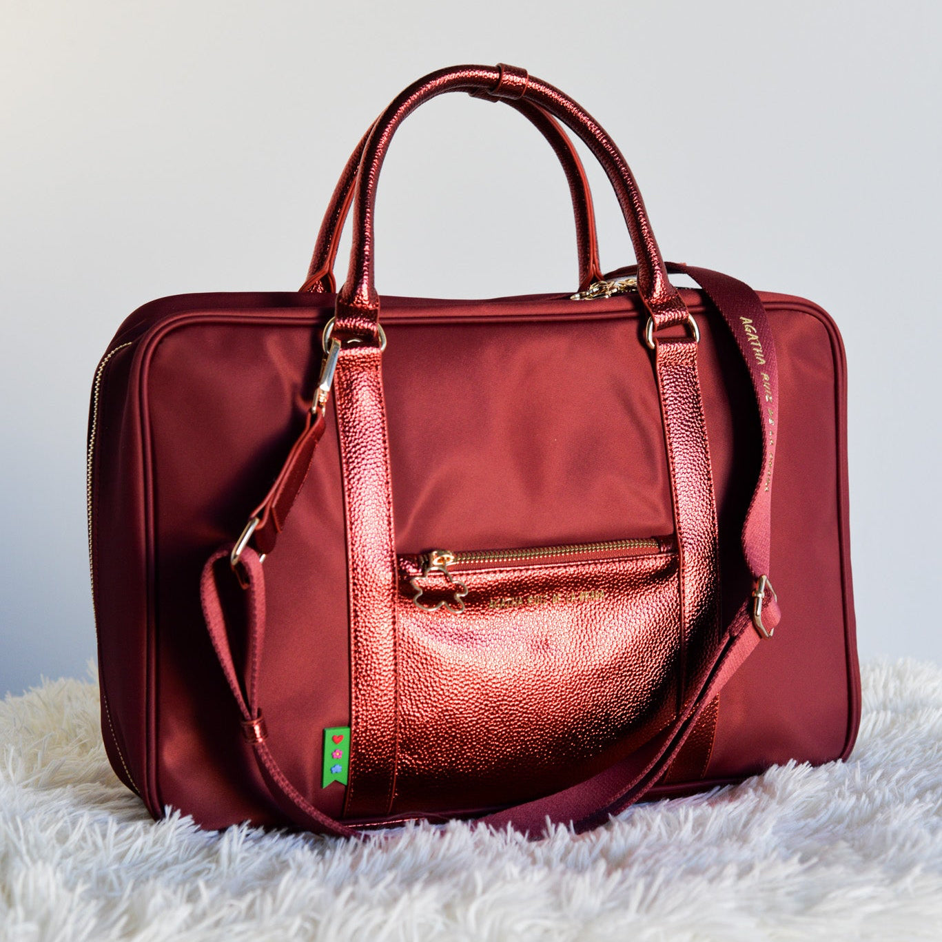 Maletín nylon metalizado Agatha Ruiz de la Prada Granate