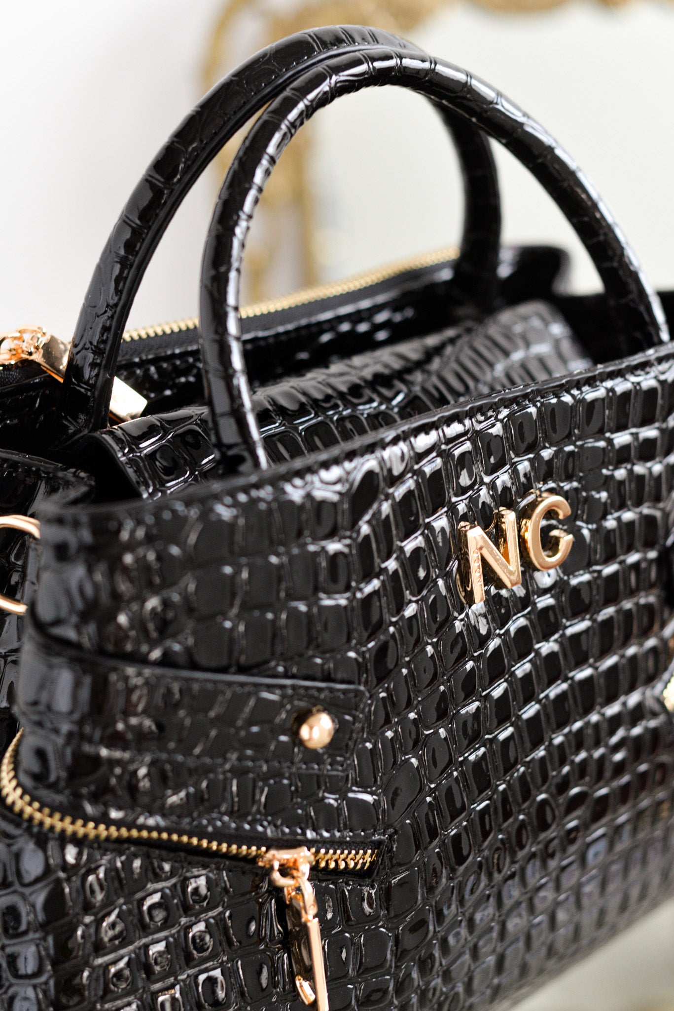 Bolso tote coco charol cremalleras Noco Negro