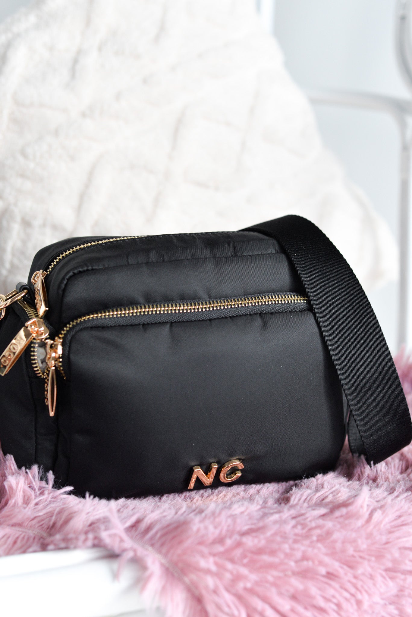 Bandolera nylon bolsillos Noco Negro