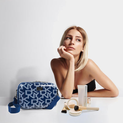 Neceser Rigido Deco Signa Dkny - 1001 Deco Signature Cosmetic Case