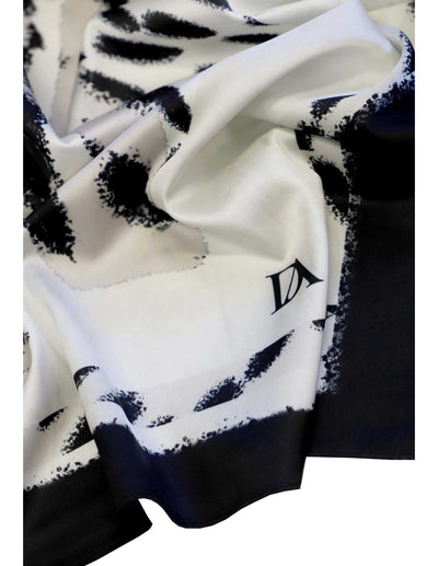 Pañuelo para mujer Don Algodon Gia Cuadrado Blanco, Beige y Negro